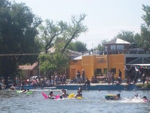 Camping Balneario Municipal de La Cruz